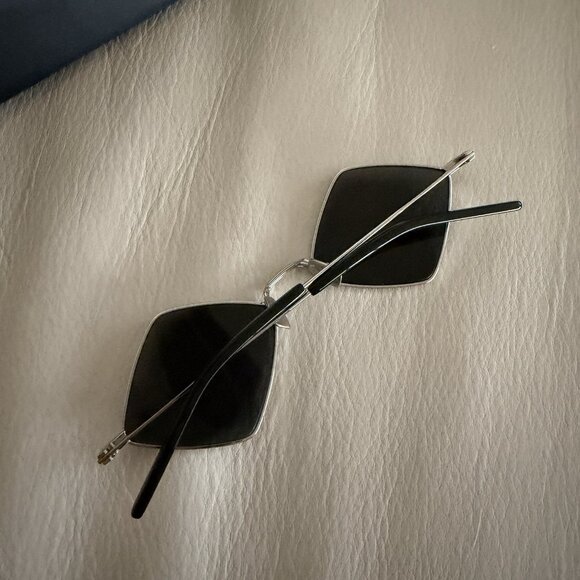 SAINT LAURENT LISA YSL SL302 001 Silver Black Diamond Sunglasses 302 main image 7